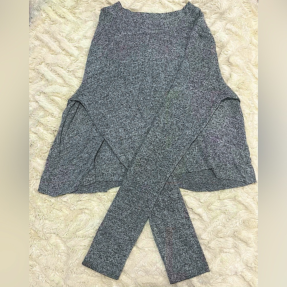 Grey, medium